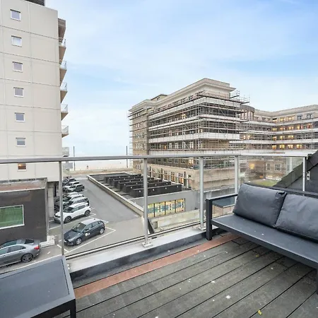 Penthouse With Spacious Terrace & Sea View * Ostende